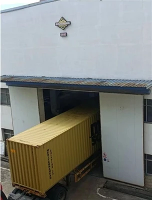 Produsen Peralatan Pertambangan Satu Hari Memuat 4 Unit Mesin Penambangan Kon...
